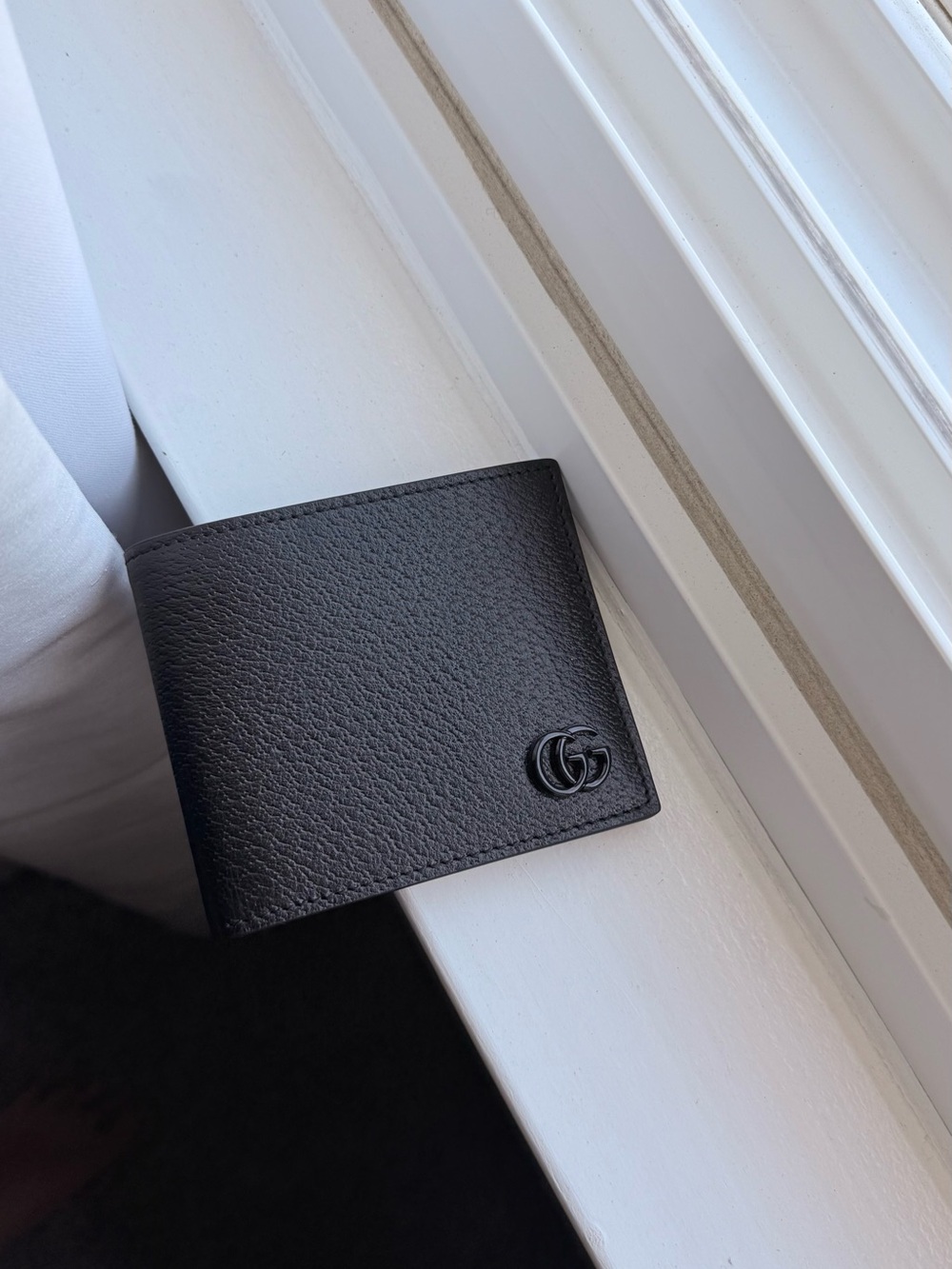 Gucci Black Pebbled Leather Bi-Fold Wallet with Double G Logo
